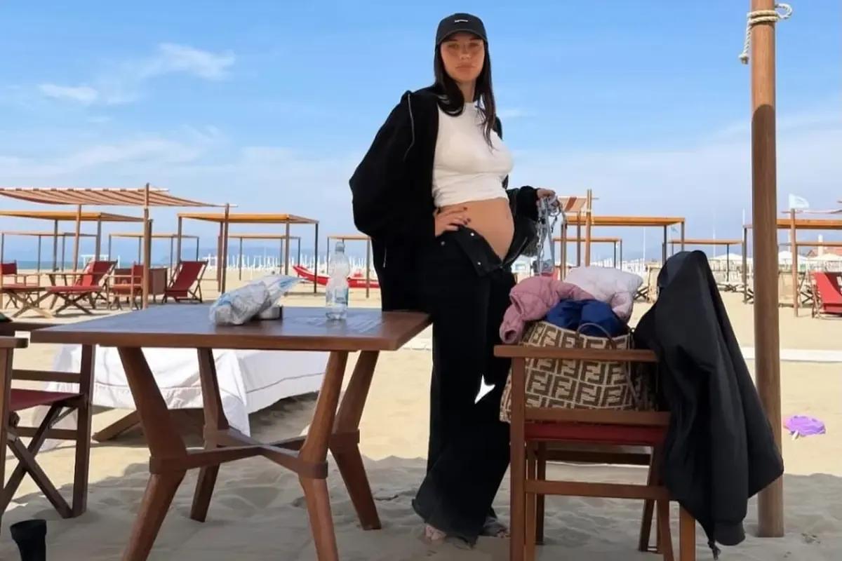 Fedez, in arrivo il terzo figlio: la foto con Giulia Honegger mette fine alle voci